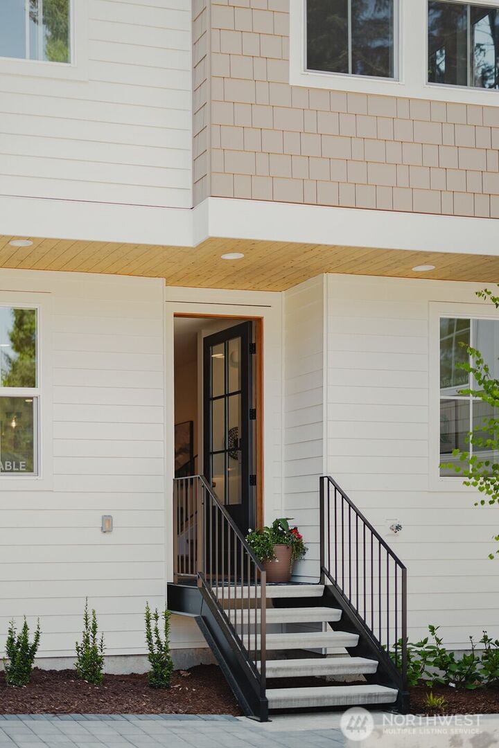 Property Photo: 11812 NE 103rd Place WA 98033
