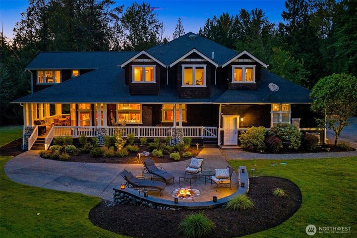 Property Photo: 26415 SE Old Black Nugget Road WA 98029