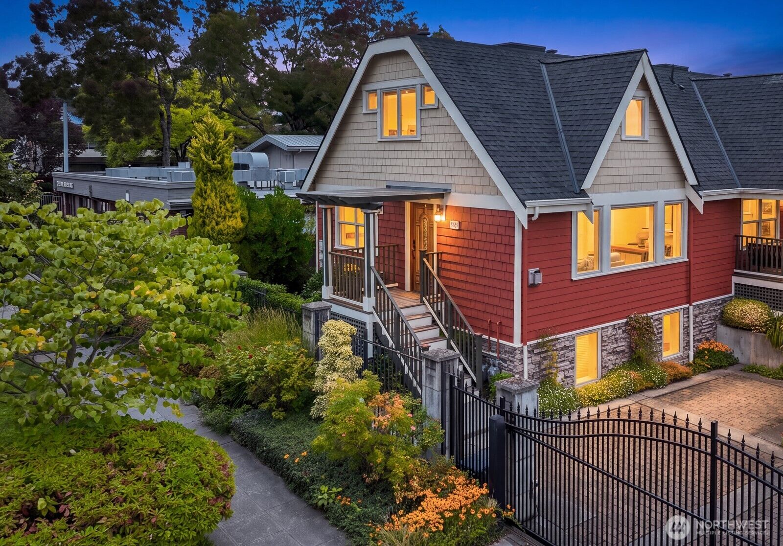 Property Photo:  4428  Eastern Ave  N  WA 98103 