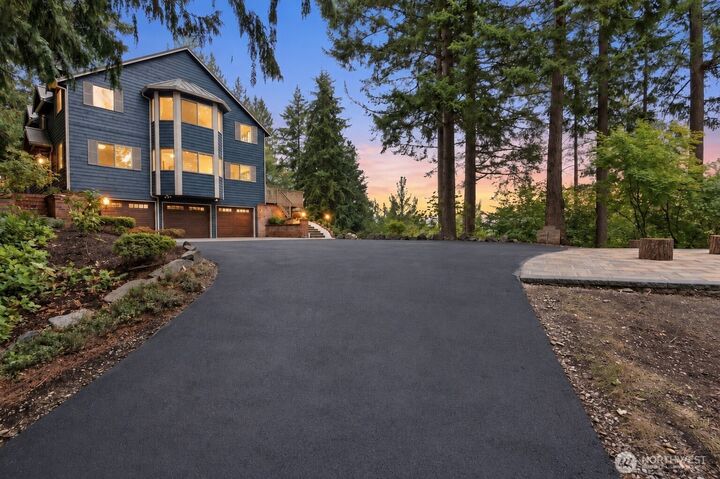 Property Photo:  9502  184th Avenue E  WA 98391 