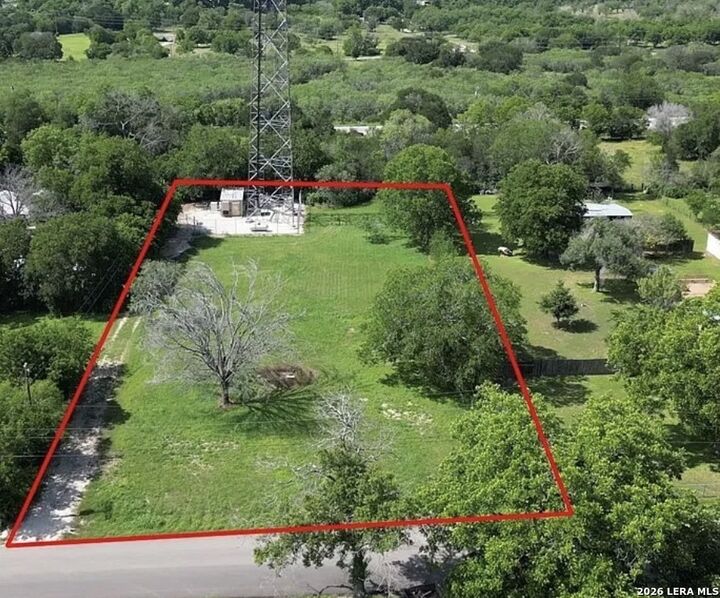 Property Photo:  312 Nagel  TX 78155 