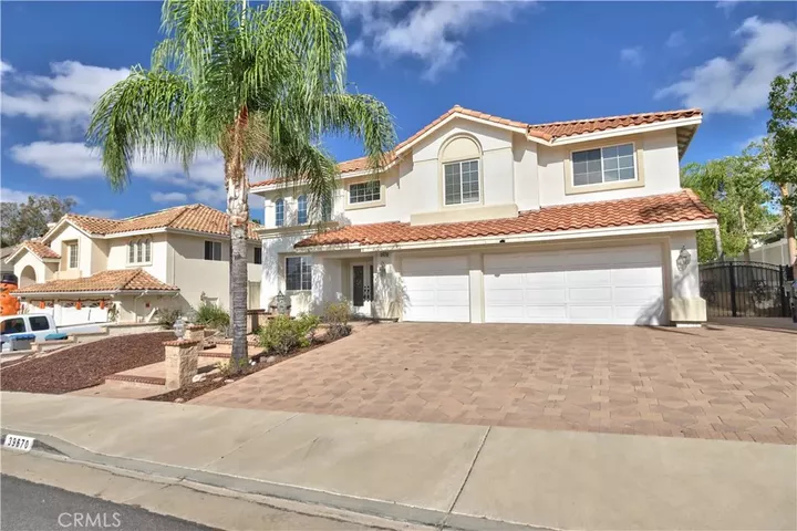 Property Photo:  39670 Via Galletas  CA 92562 
