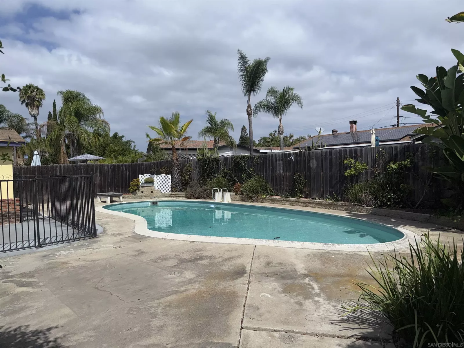 Property Photo: 4670 Mount Etna CA 92117