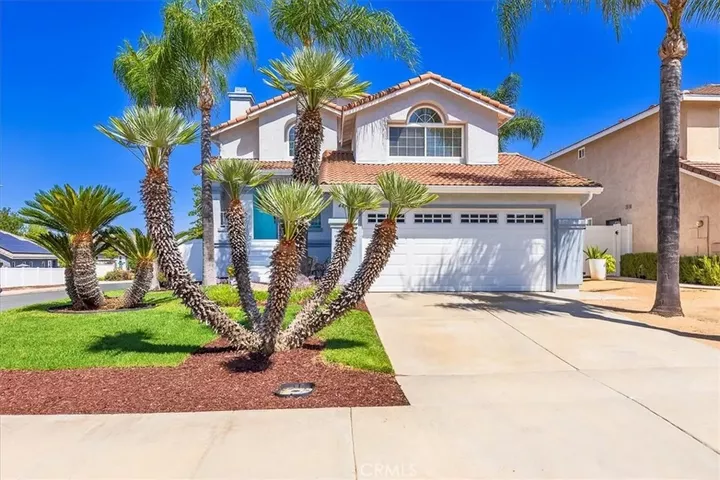 Property Photo:  44706 Calle Banuelos  CA 92592 