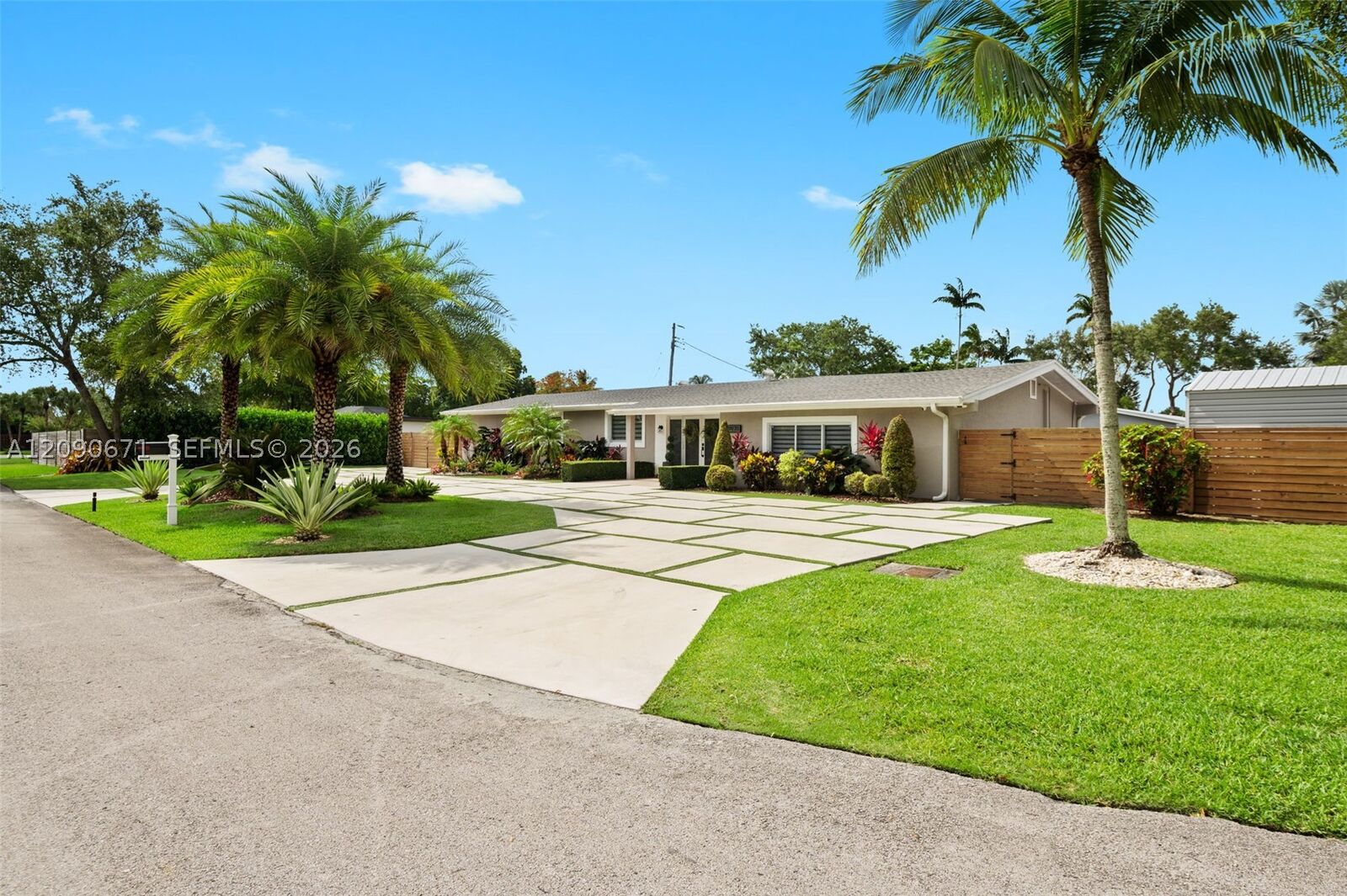 Property Photo: 9970 SW 132nd St FL 33176