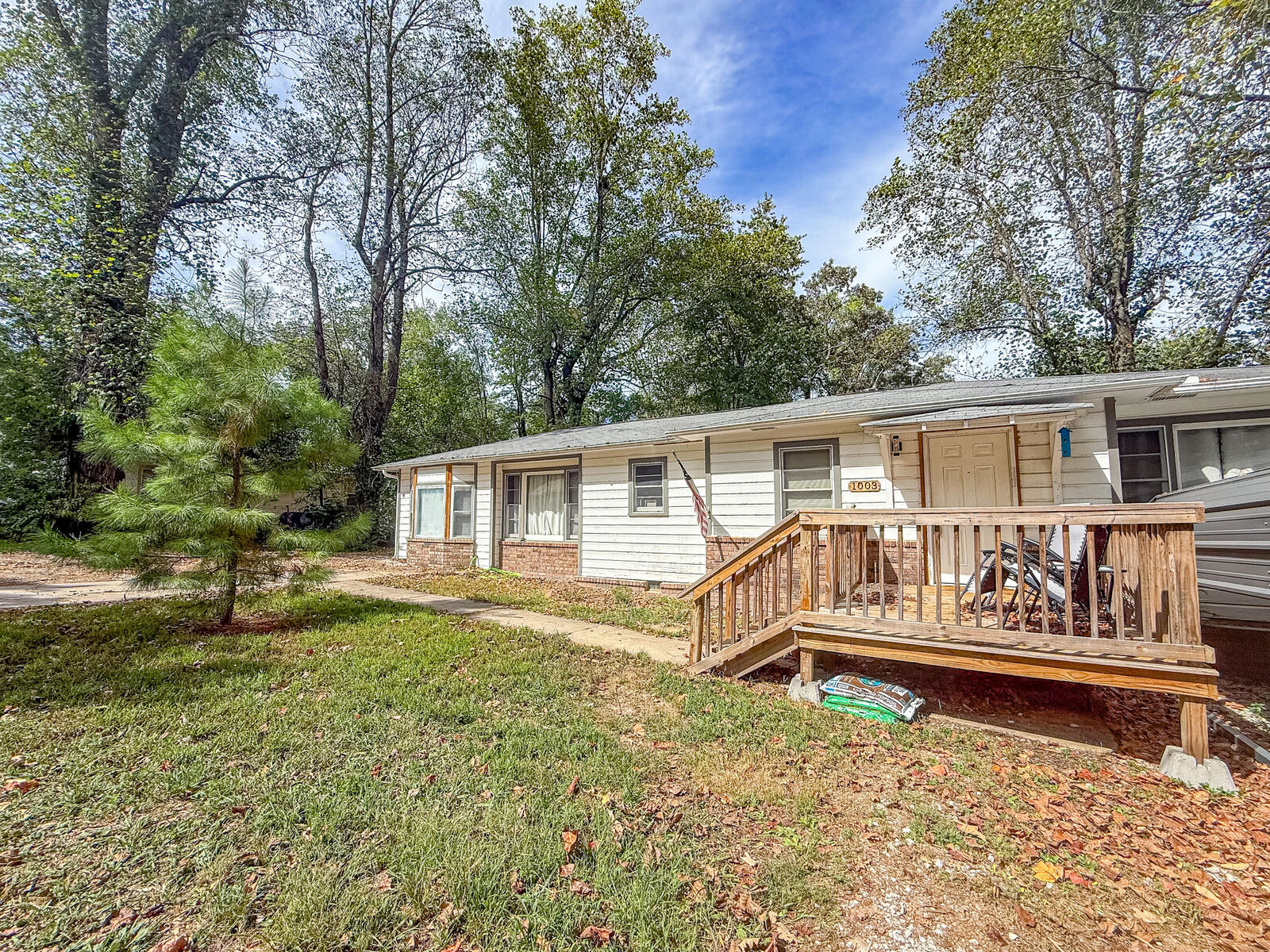 Property Photo:  1003 W Newman Avenue  AR 72601 