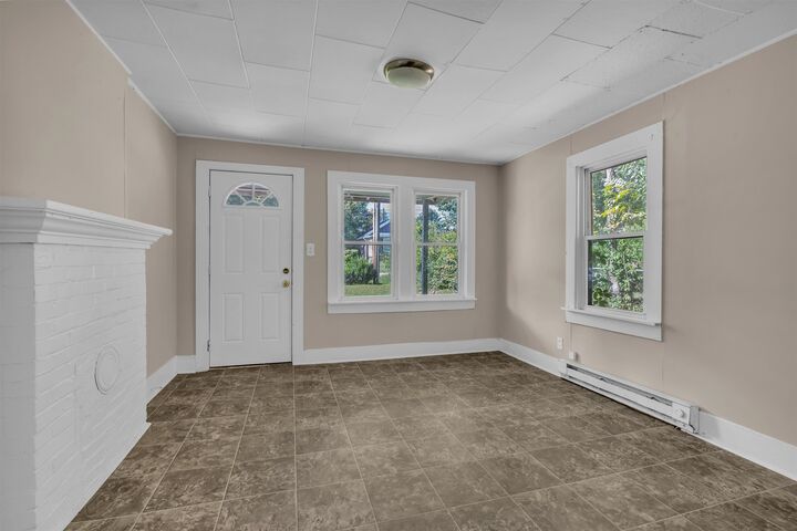 Property Photo: 306 Westview Boulevard SC 29306