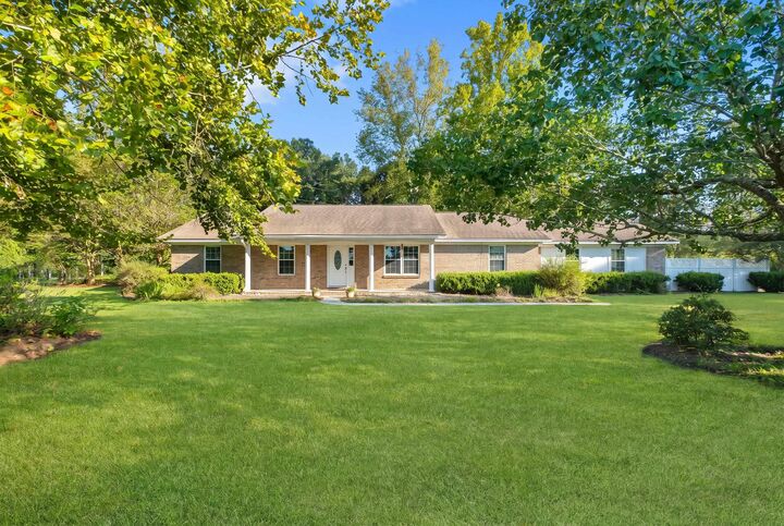 Property Photo:  46 Glover Lane  FL 32327 