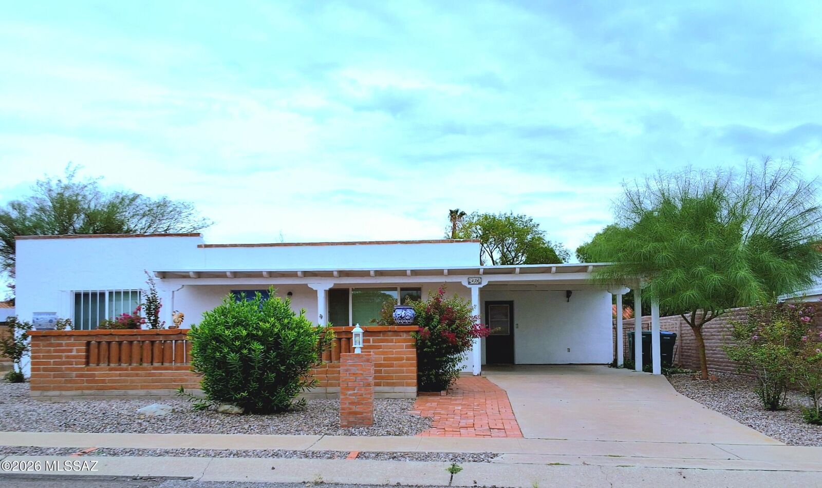 Property Photo: 434 S Vista Del Rio AZ 85614