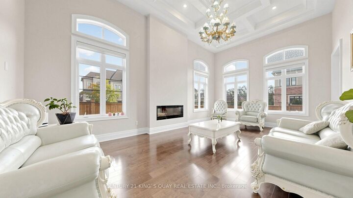 Property Photo:  3 Sir Henry Court  ON L7B 0P5 