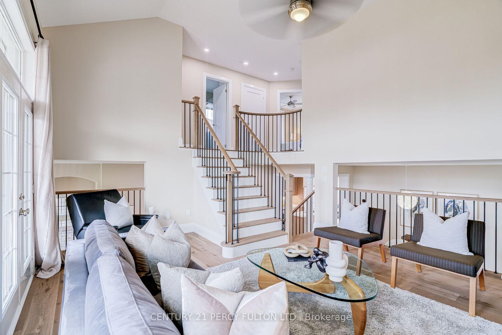 Property Photo:  1825 Parkhurst Crescent  ON L1X 0B1 