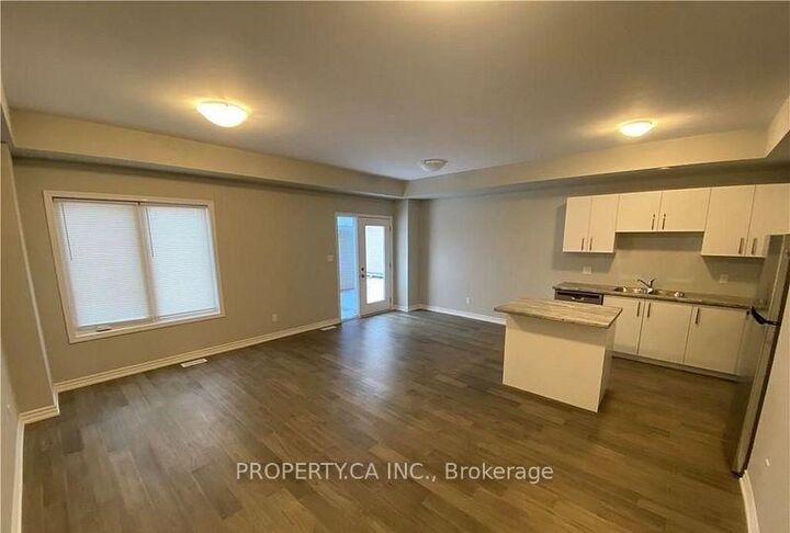 Property Photo:  154 Broadway Lane  ON L3C 0J6 
