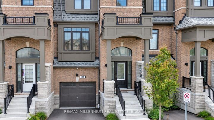 Property Photo:  24 Calloway Way  ON L1N 0N9 