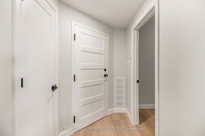Property Photo:  60 Helen Street B  ON K0A 1R0 