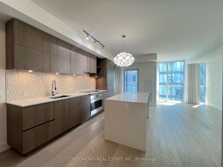 Property Photo:  1 Yorkville Avenue 3801  ON M4W 0B1 