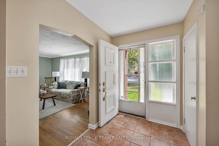 Property Photo:  2183 Belair Drive  ON K2C 0X2 