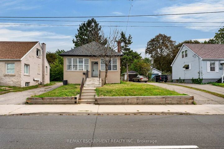 Property Photo:  241 West 5th Street W  ON L9C 3N8 
