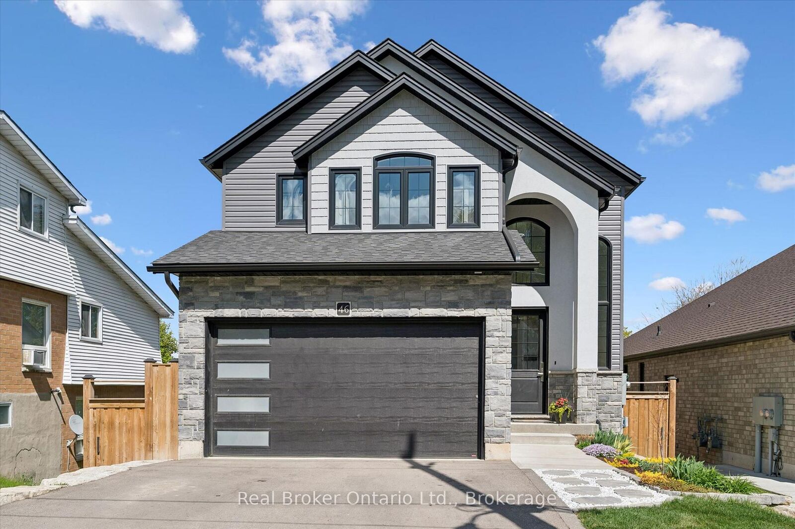 Property Photo:  46 Washington Street  ON N3L 2A7 