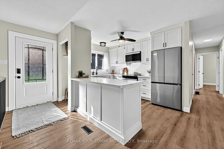 Property Photo:  239 Sunset Crescent  ON L9S 1J2 