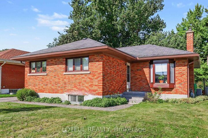 Property Photo:  1256 Field Street B  ON K2C 2R2 