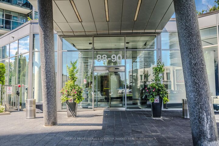 Property Photo:  88 Park Lawn Road 305  ON M8Y 0B5 