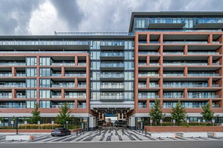 Property Photo:  99 Eagle Rock Way 413  ON L6A 5A7 