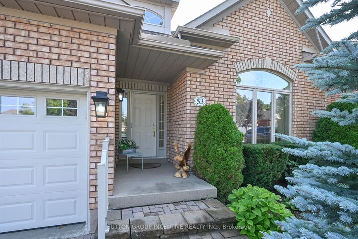 Property Photo:  53 Sunset Boulevard  ON L9R 1Y8 