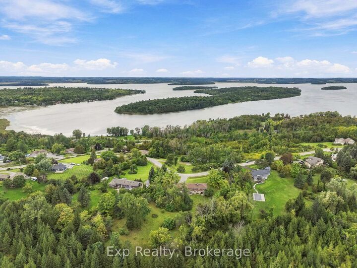 Property Photo:  315 Lake Breeze Drive  ON K0K 2X0 