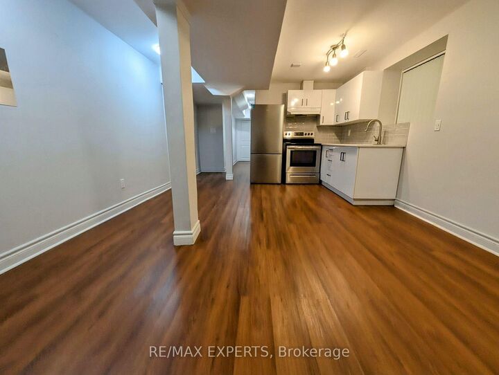 Property Photo:  6 Ogston Crescent  ON L1P 0G6 