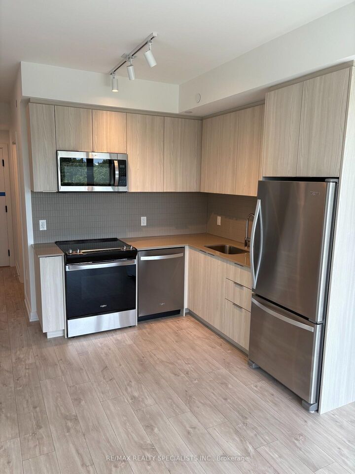 Property Photo:  740 Whitlock Avenue 615  ON L9E 2B2 