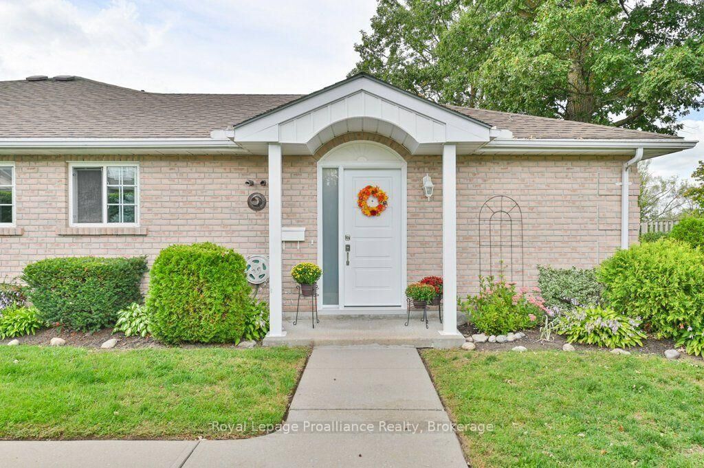 Property Photo:  351 Cannifton Road N 20  ON K8N 4Z6 