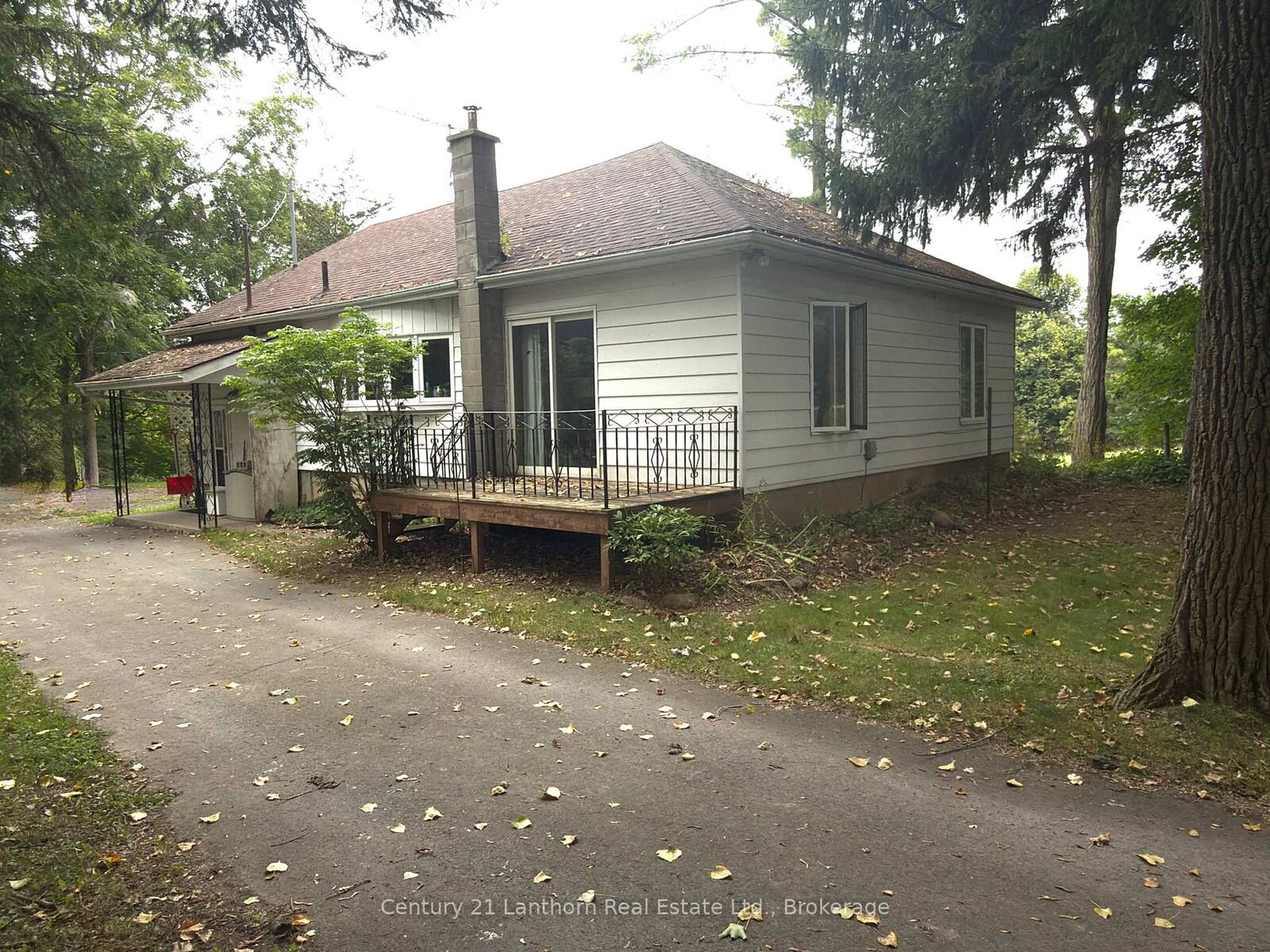 Property Photo:  472 County Rd 10 Road W  ON K0K 2T0 