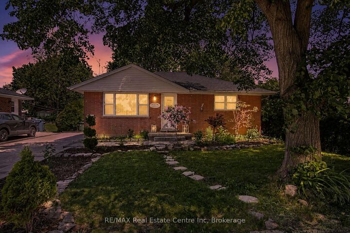 Property Photo:  57 Vancouver Drive  ON N1E 2G1 