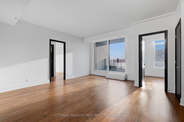 Property Photo:  150 Marketplace Avenue Ht2e  ON K2J 6V2 