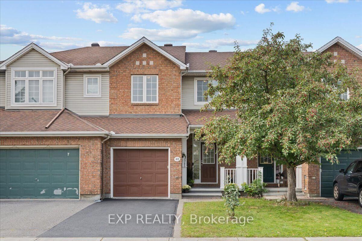 Property Photo:  40 Bishops Mills Way  ON K2K 3C1 