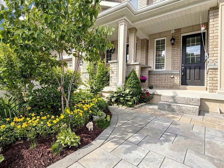 Property Photo:  24 Pennycross Crescent  ON L7A 4M1 