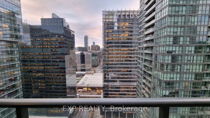 Property Photo:  55 Bremner Boulevard 2802  ON M5J 0A6 