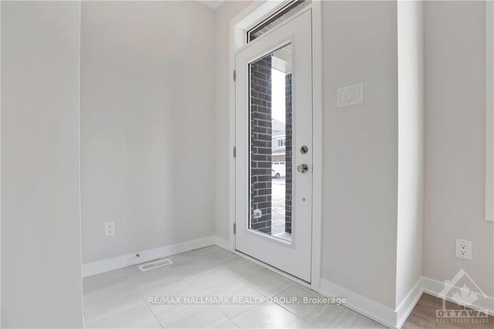 Property Photo:  3061 Travertine Way  ON K2J 6W6 