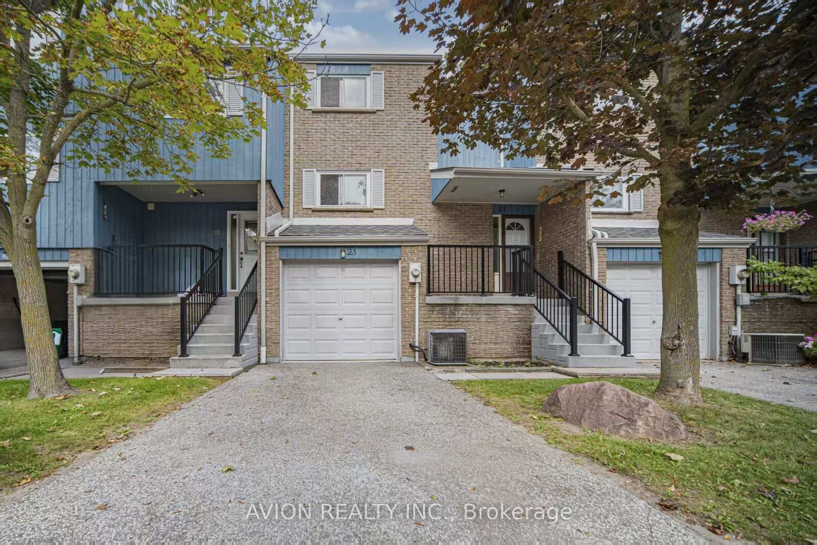 Property Photo: 646 Village Parkway 23 ON L3R 2S7