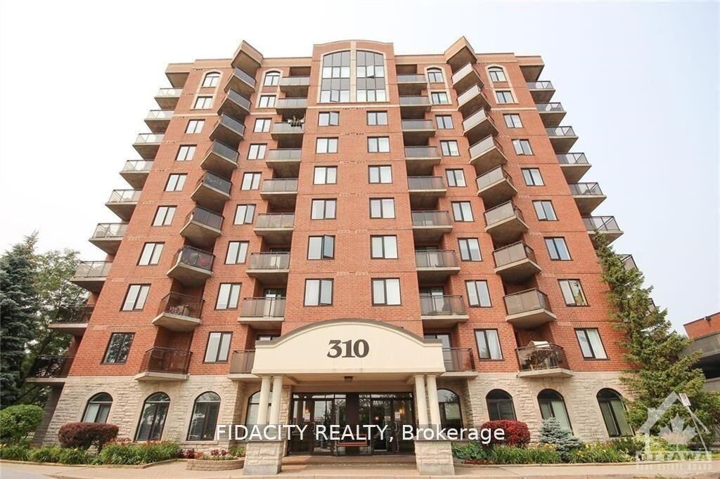 Property Photo:  310 Central Park Drive 2E  ON K2C 4G4 