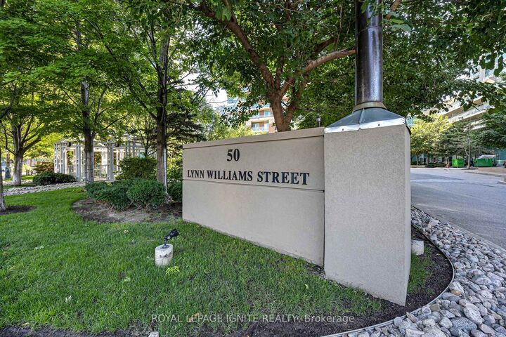 Property Photo:  50 Lynn Williams Street 1907  ON M6K 3R9 