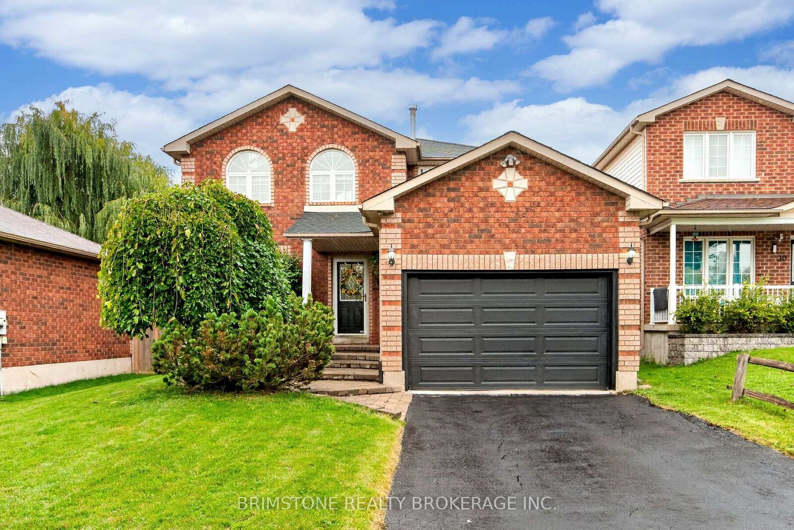 Property Photo:  32 Wessenger Drive  ON L4N 8R3 