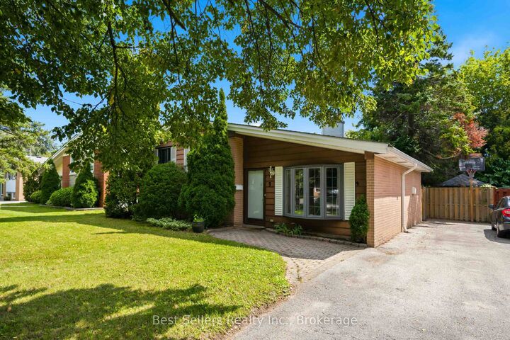 Property Photo:  5 Benfrisco Crescent  ON M1H 1N2 