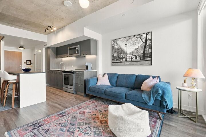 Property Photo:  30 Baseball Place 622  ON M4M 0E8 