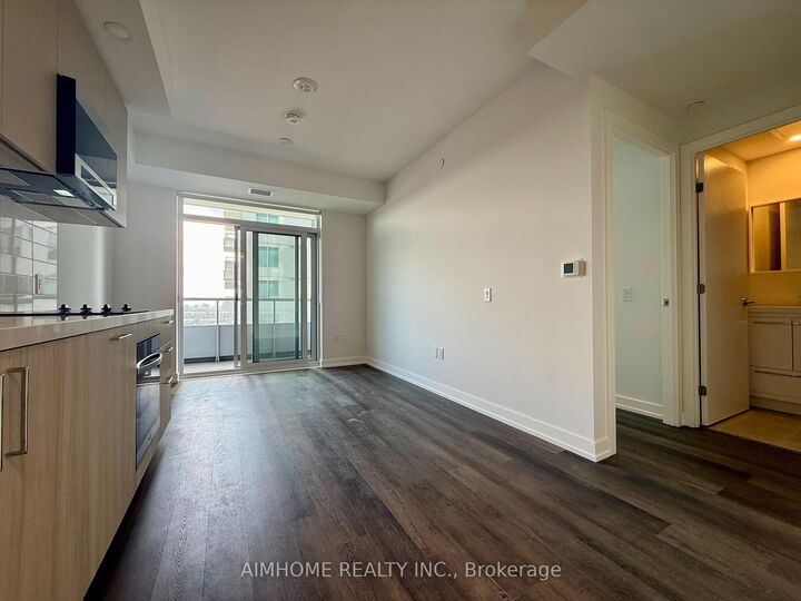 Property Photo:  5 Meadowdale Road 1106  ON L4K 0C7 
