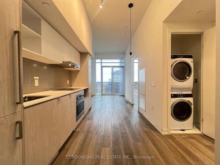 Property Photo:  55 Cooper Street 5007  ON M5E 0G1 