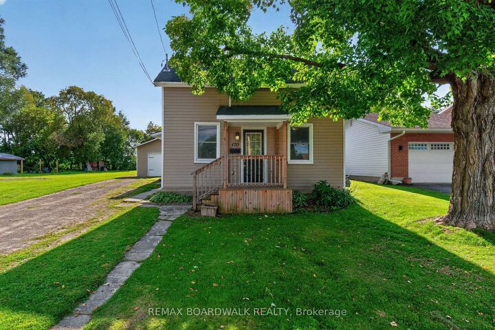 Property Photo:  170 Poole Street  ON K7S 1J2 