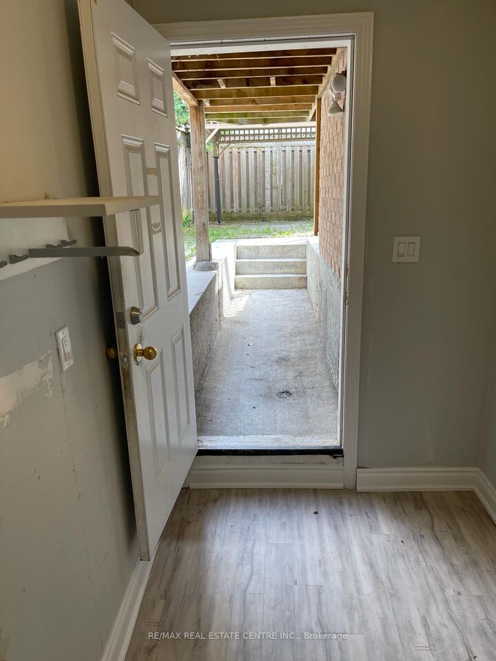 Property Photo: 204 Van Scott (Basement) Drive ON L7A 1V8