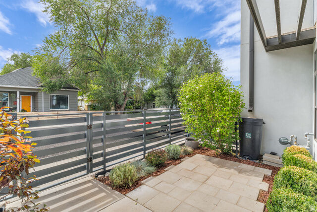 Property Photo:  320 W Reed Ave  UT 84103 