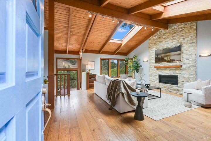 Property Photo: 400 Laverne Avenue CA 94941